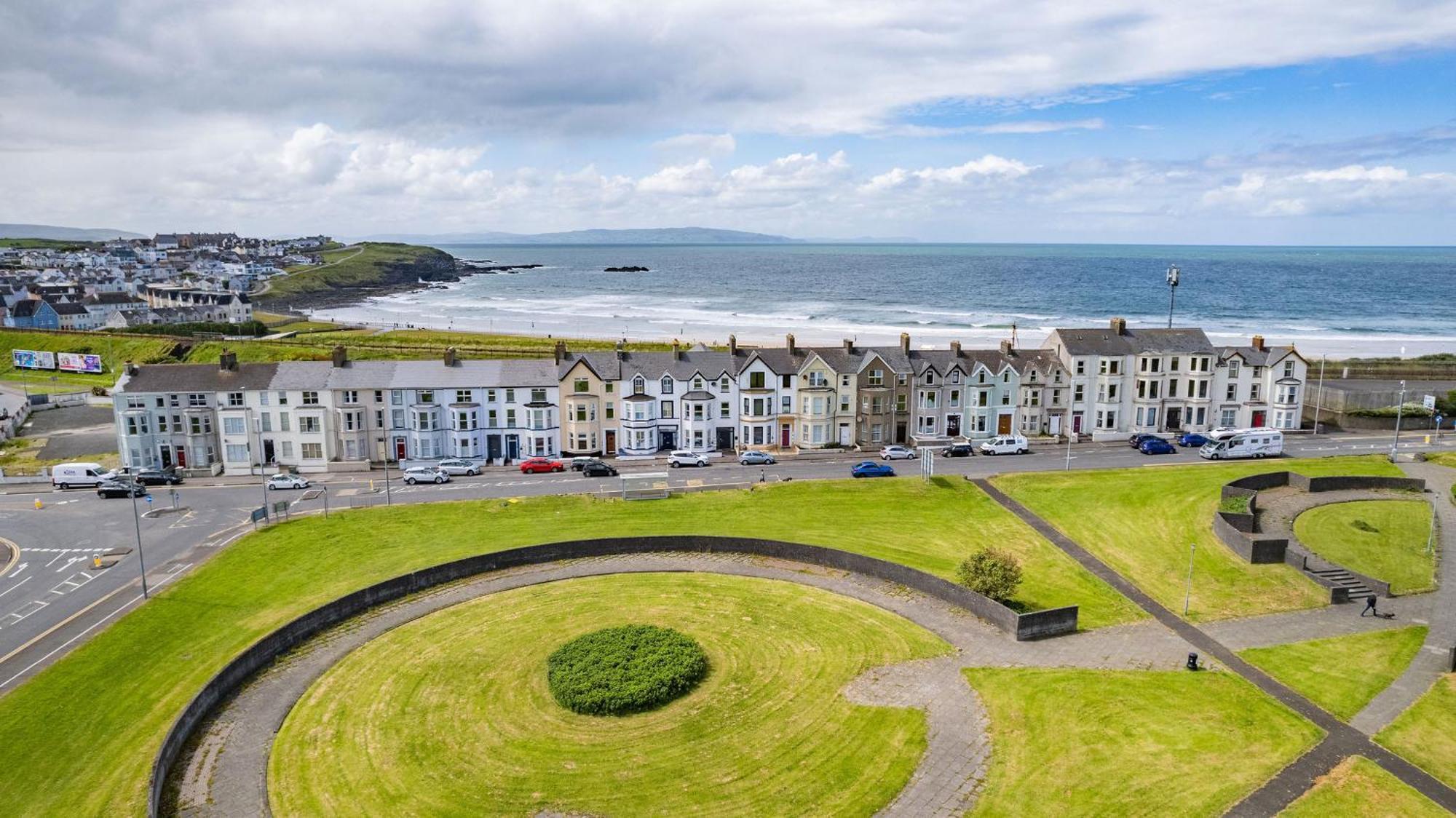 2 Dunluce Green - Portrush By The Sea 외부 사진